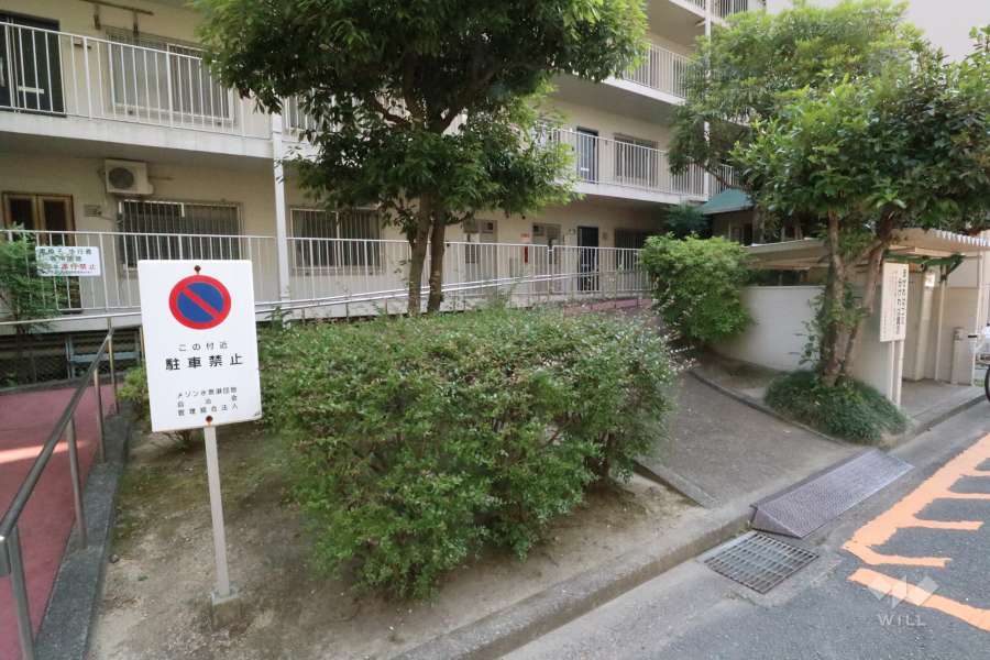 エントランスアプローチ