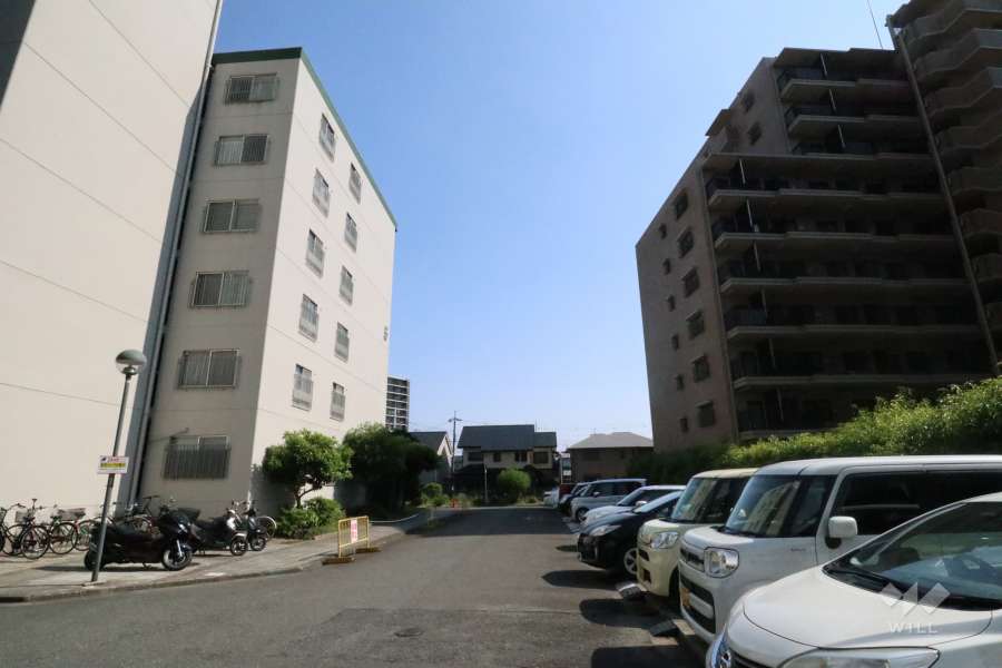 敷地内駐車場（屋外平面式）