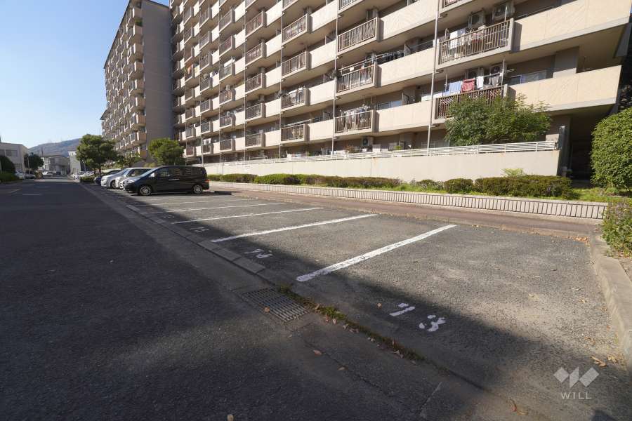 敷地内駐車場（屋外平面式）