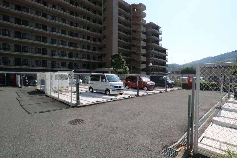 敷地内駐車場（屋外機械式）