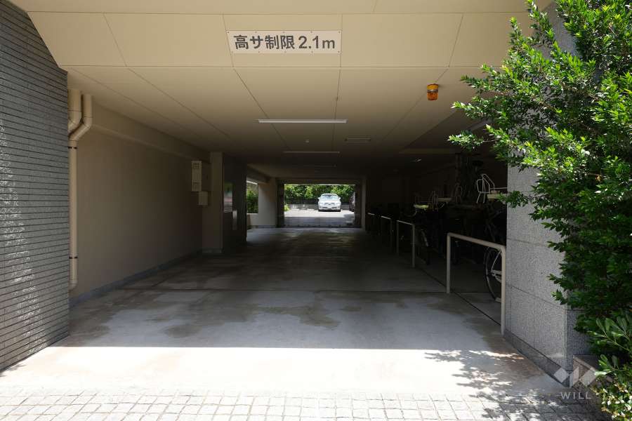 駐車場の出入口