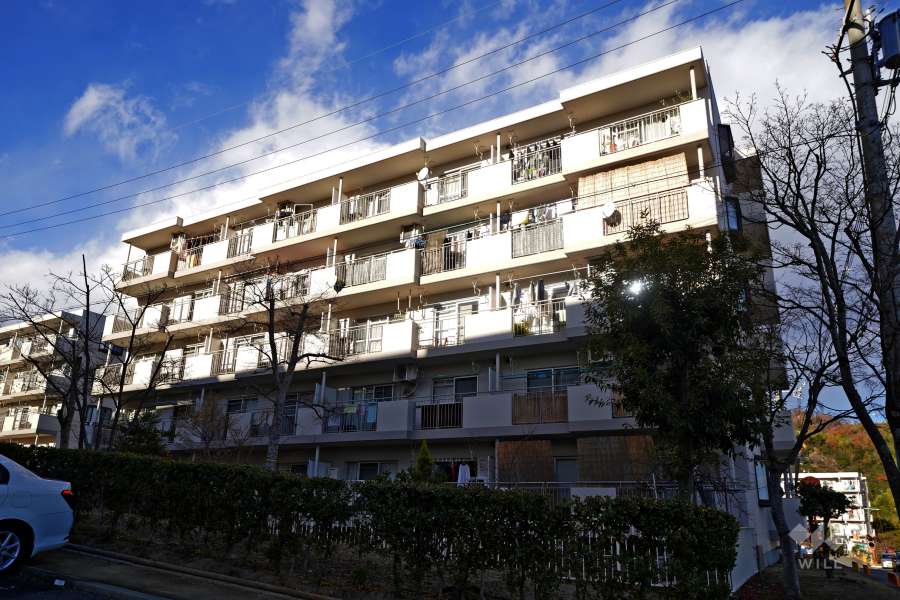 若山台第3住宅14号棟の外観（南東側から）