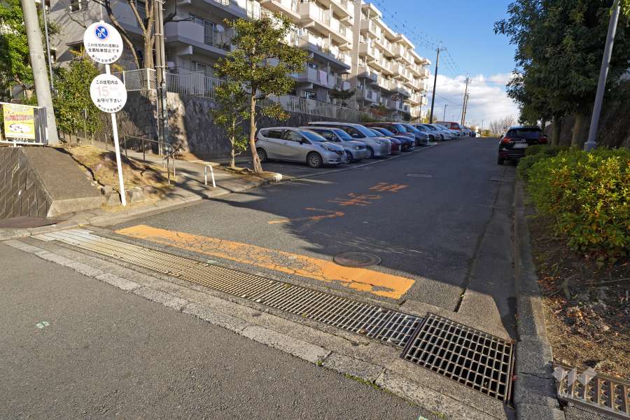 駐車場の出入り口