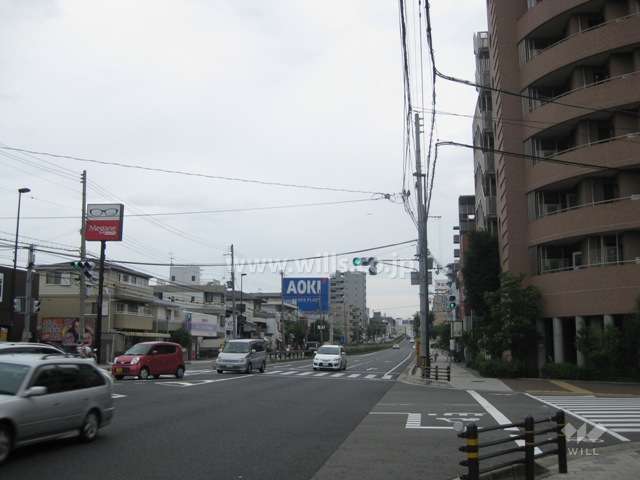 マンション北側に国道２号線が走っています。
