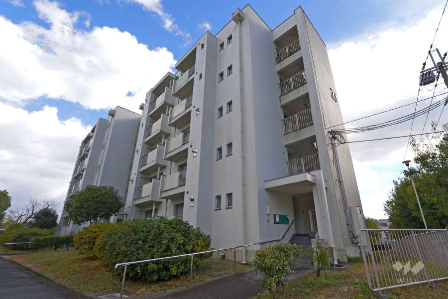 若山台第1住宅29号棟の外観（北西側から）