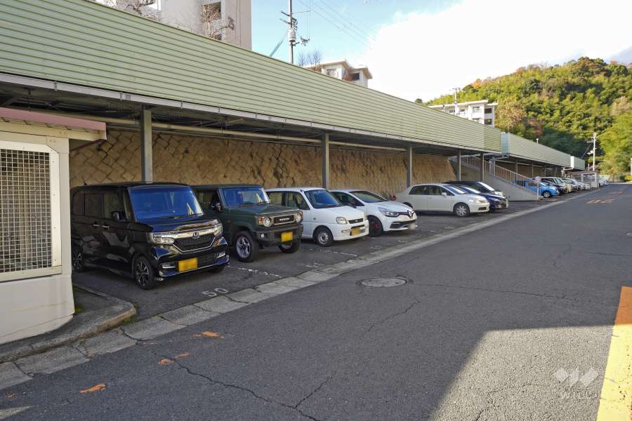 敷地内駐車場（屋外平面式）