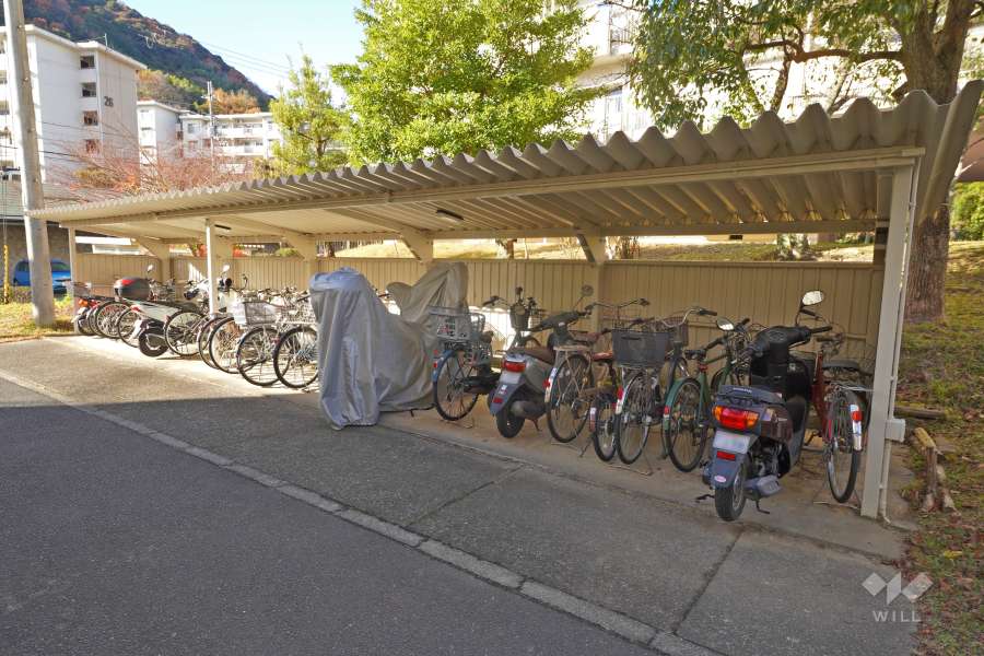 駐輪場、バイク置場