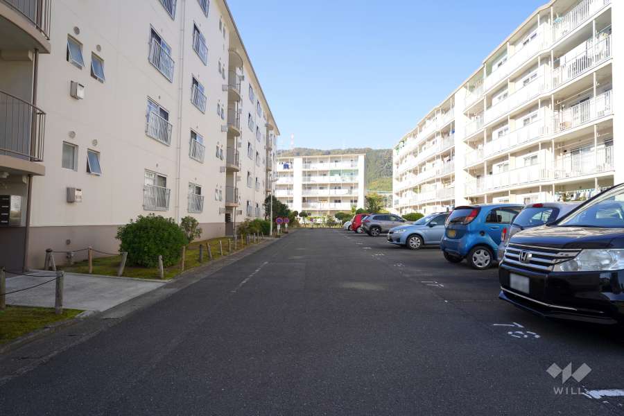 敷地北側の通路（東側から）