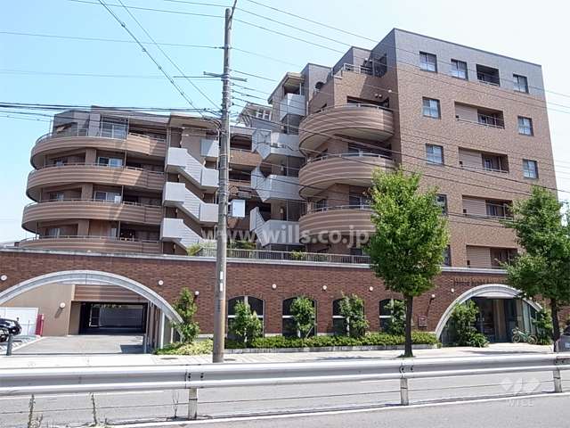 セレッソコート甲子園口アリオスの外観（西側から）