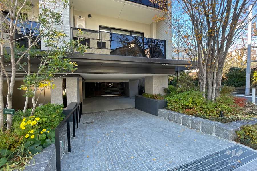 駐車場出入口（リングシャッター付き）