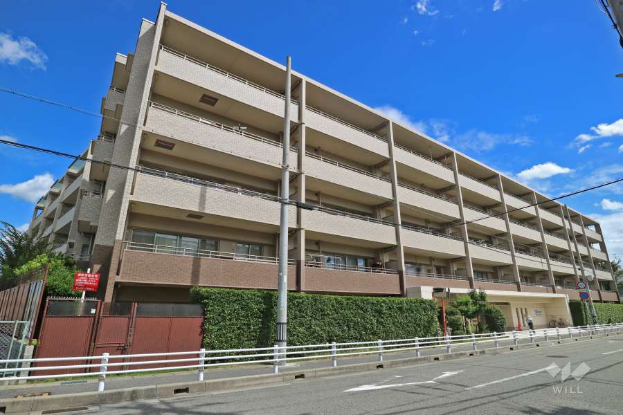 ディーレスティア西宮仁川の外観（南西側から）