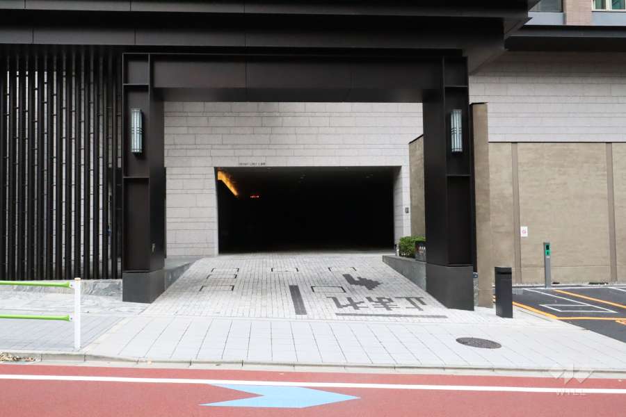 駐車場の出入り口