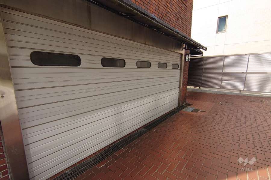 駐車場の出入り口