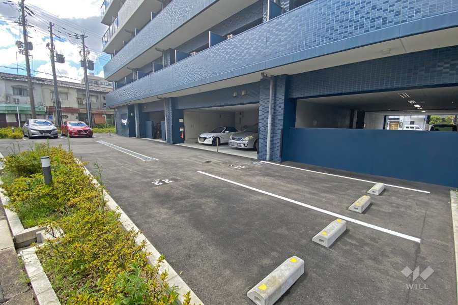 敷地内駐車場（屋外平面式）