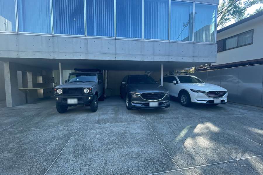 敷地内駐車場（屋外平面式）