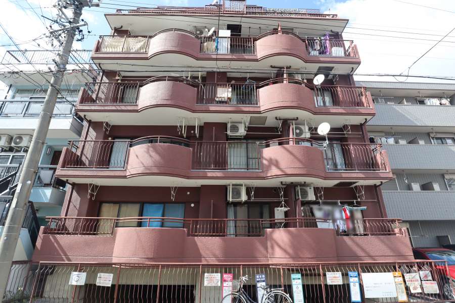 荘苑熱田第2の外観（南側から）