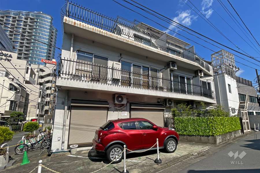 サニー千駄ヶ谷の外観（西側から）