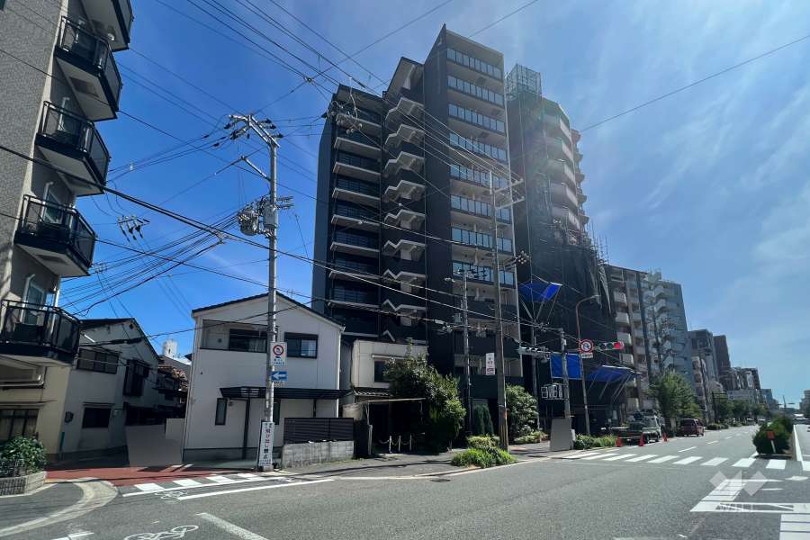 アスヴェル新大阪SOUTHの外観（北東側から)