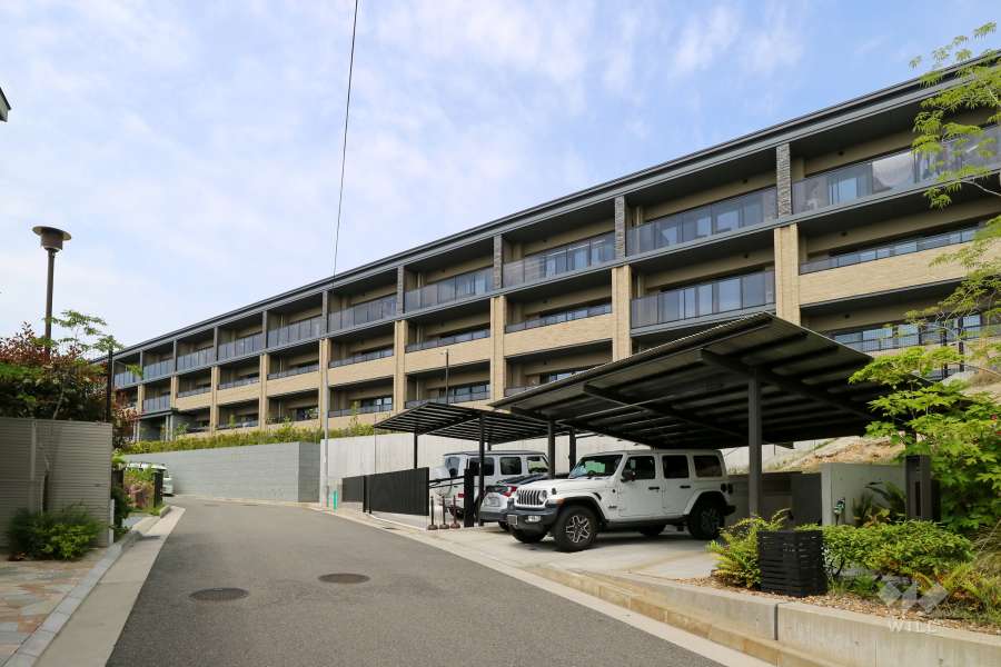 Brillia(ブリリア)夙川高塚町の外観（東側から）