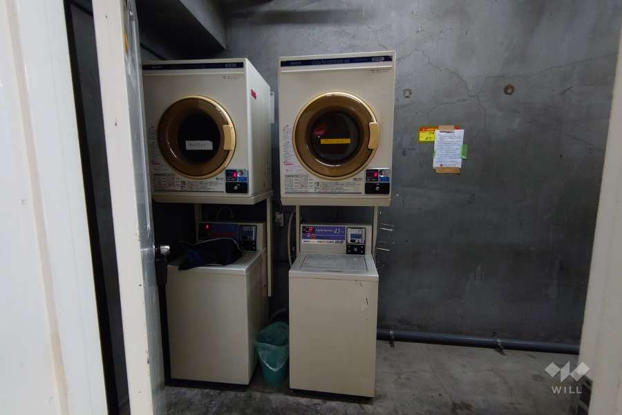マンション内にはコインランドリールームがあります。