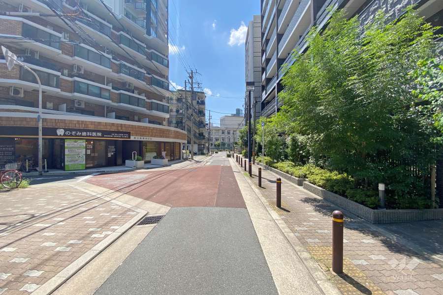 敷地南東側の前面道路