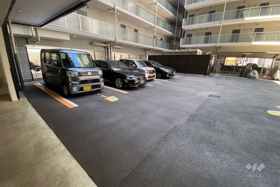 敷地内駐車場（屋外平面式）