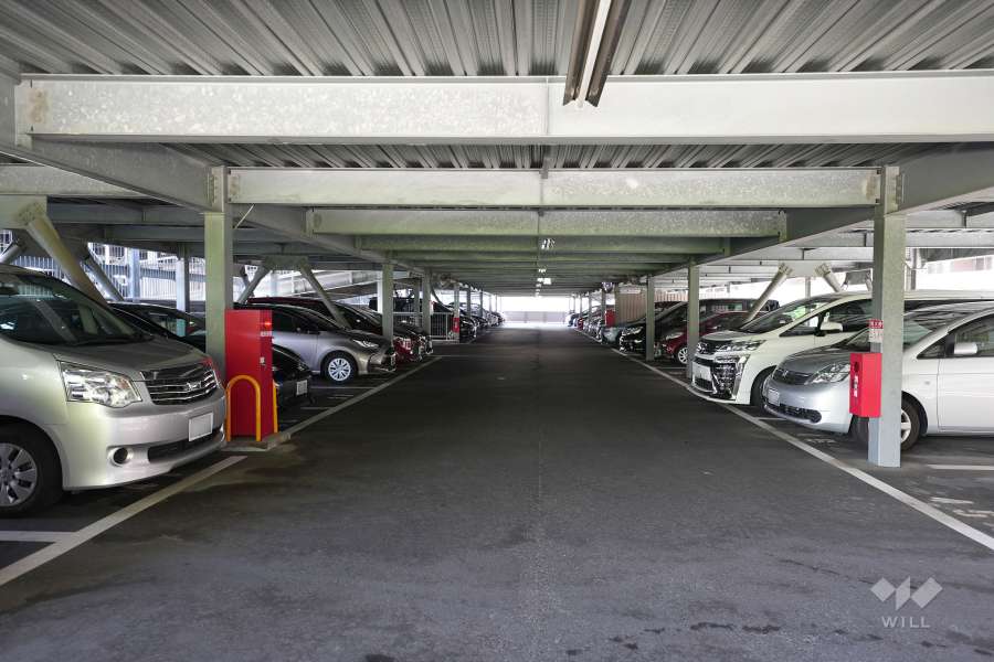 敷地内駐車場（自走式立体）