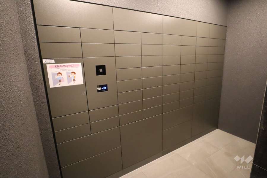 エントランスの銘鈑