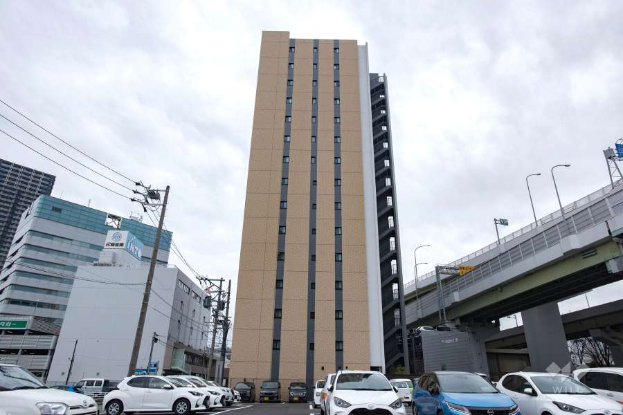 オープンレジデンシア名駅南グランアートの外観（西側から）