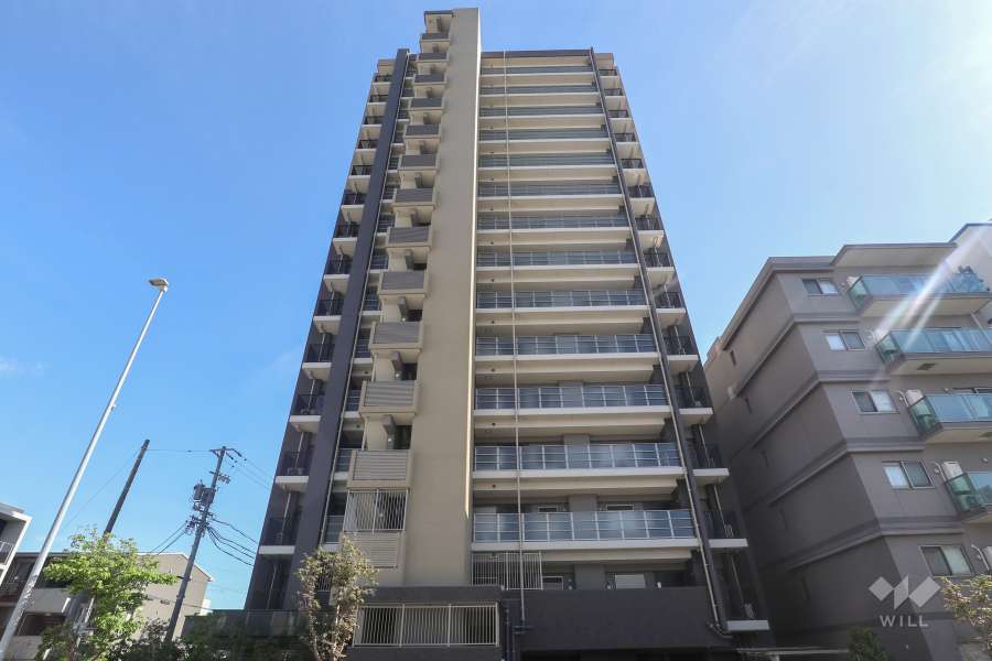 プレサンスロジェ熱田六番町の外観（北側から）