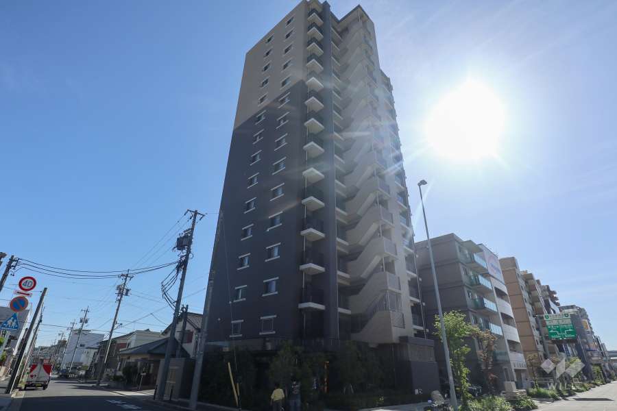 プレサンスロジェ熱田六番町の外観（北東側から）