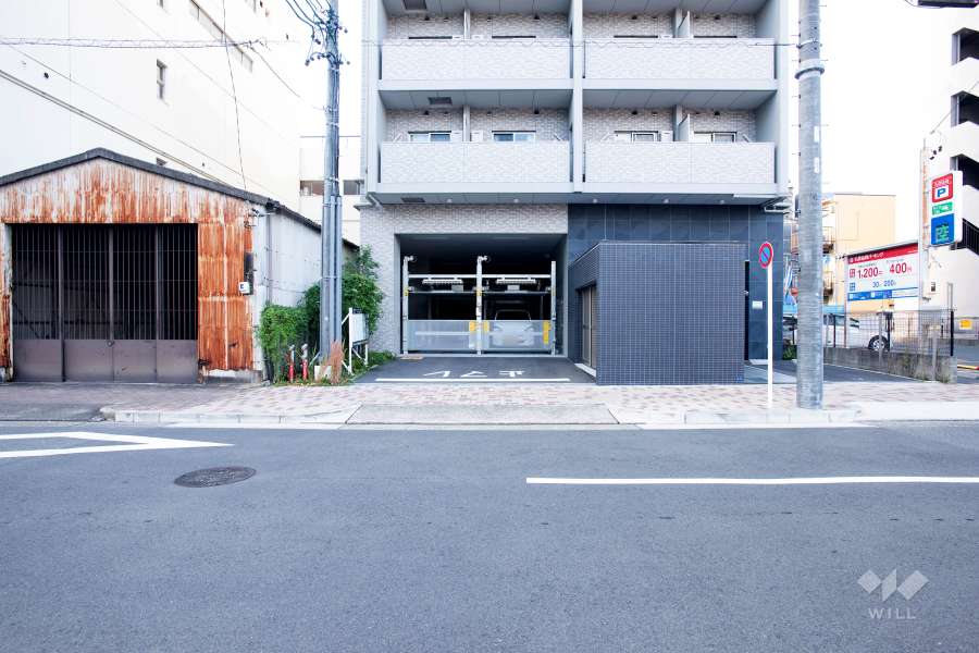 敷地内駐車場（屋内機械式）