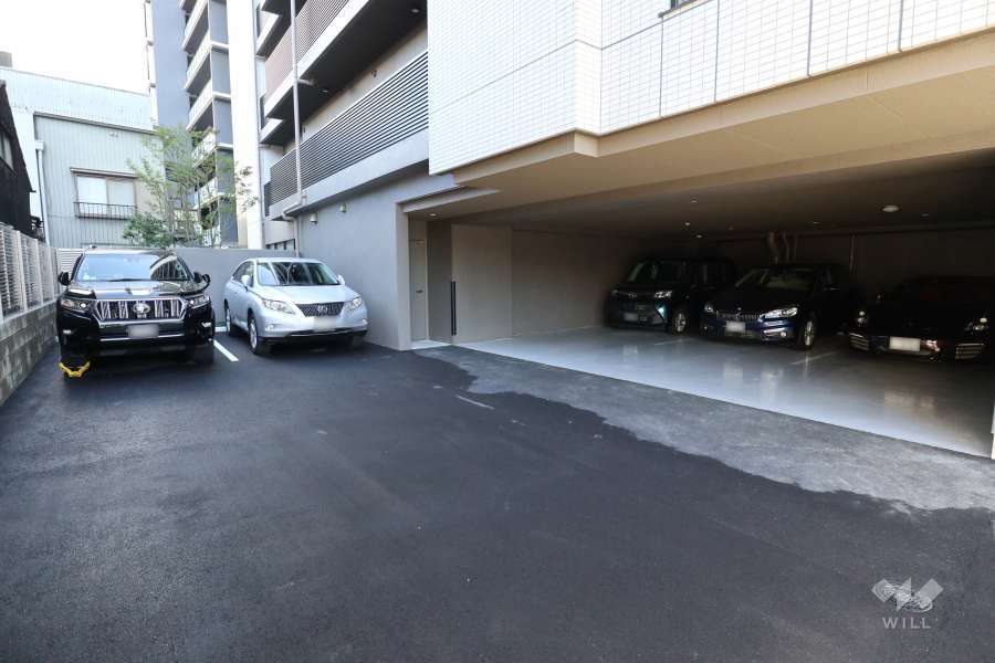 敷地内駐車場(屋外平面式・屋内平面式)