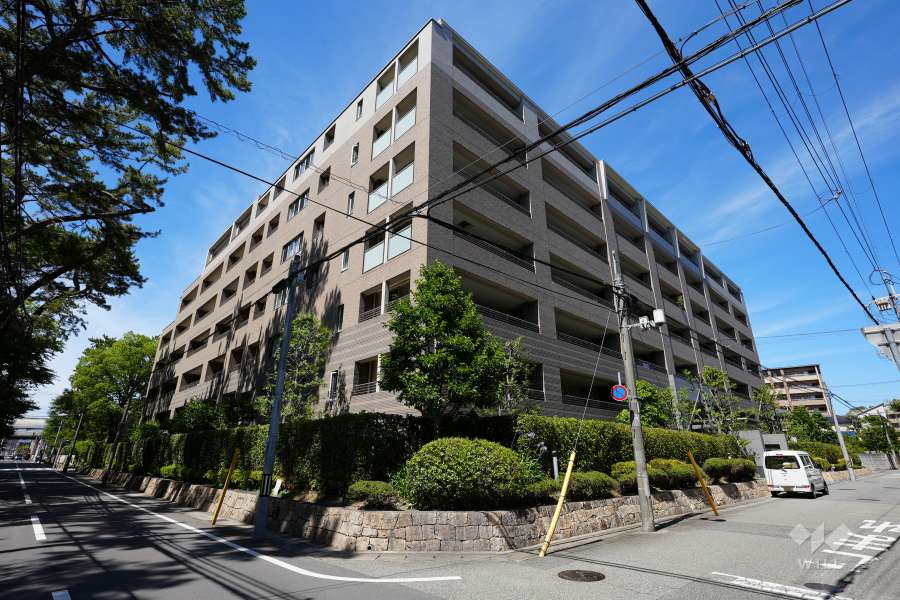 ステイツグラン甲子園口松並町の外観(南西側から)