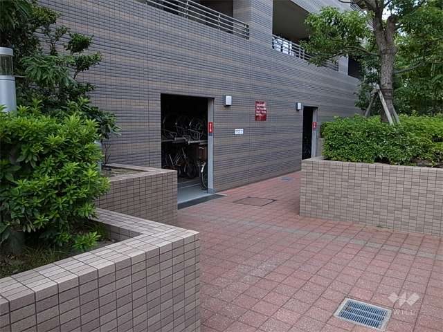 駐輪場入口