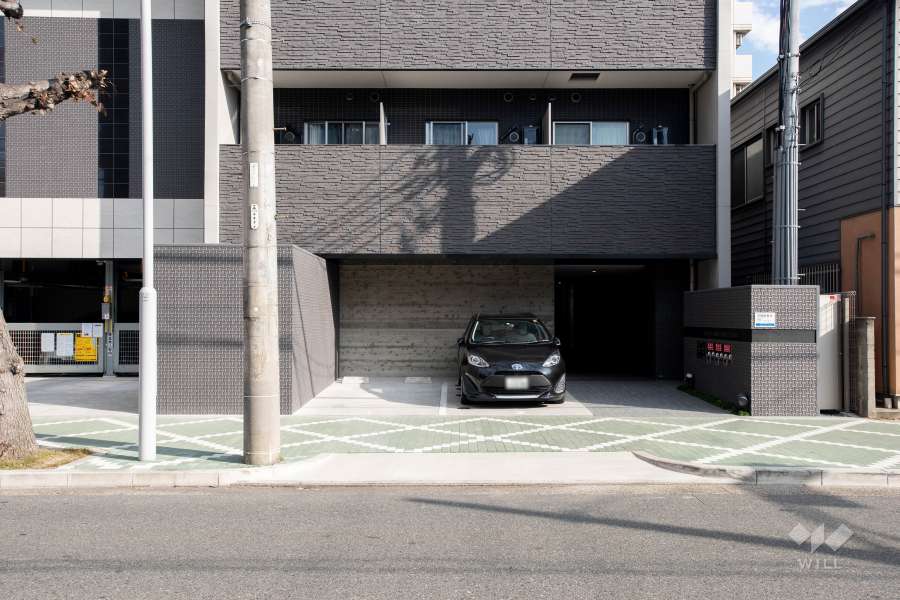 敷地内駐車場（屋外平面式）