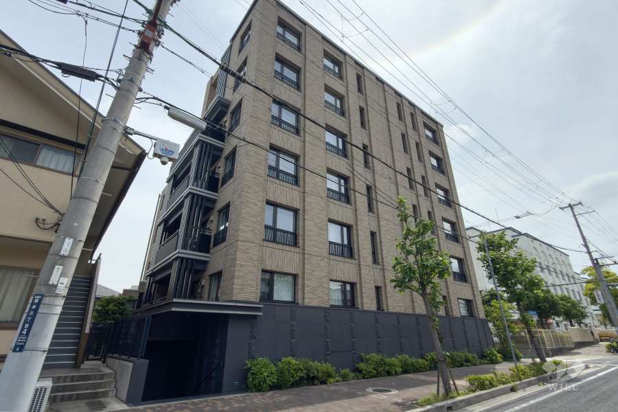 ジオ岡本レジデンスマンションの外観（北東側から）