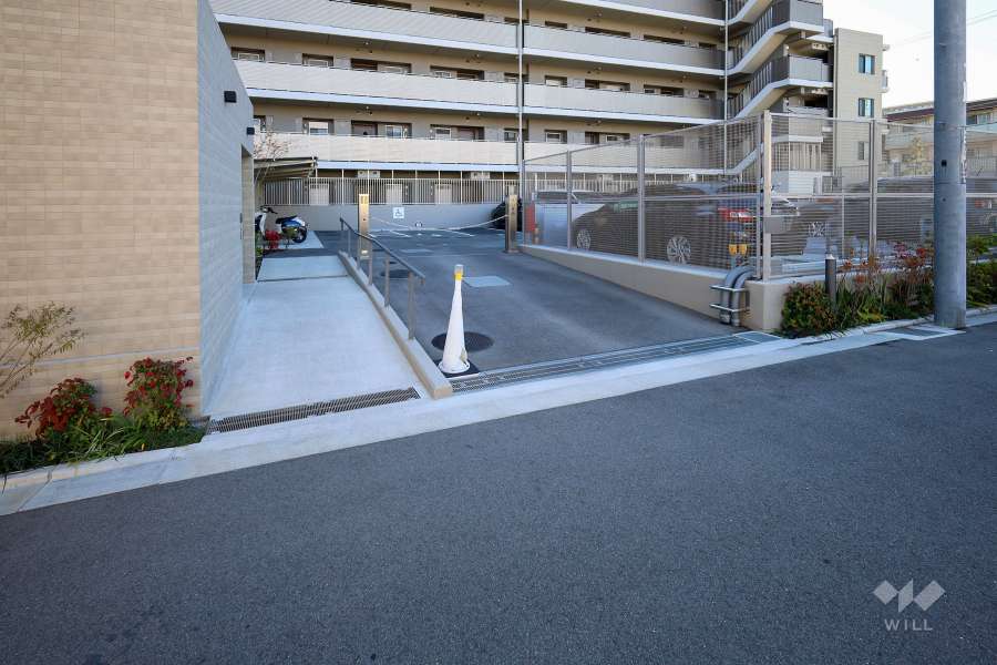 駐車場の出入口