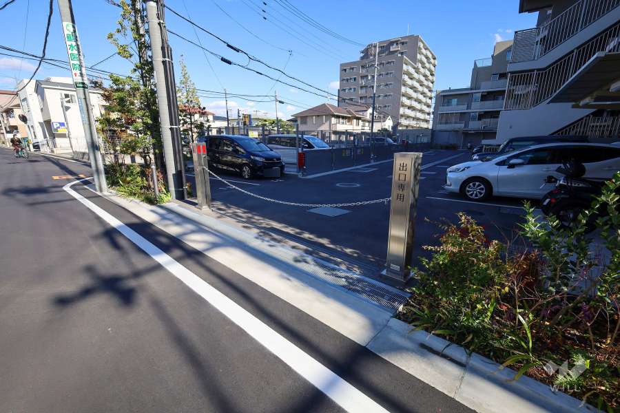 駐車場の出入口