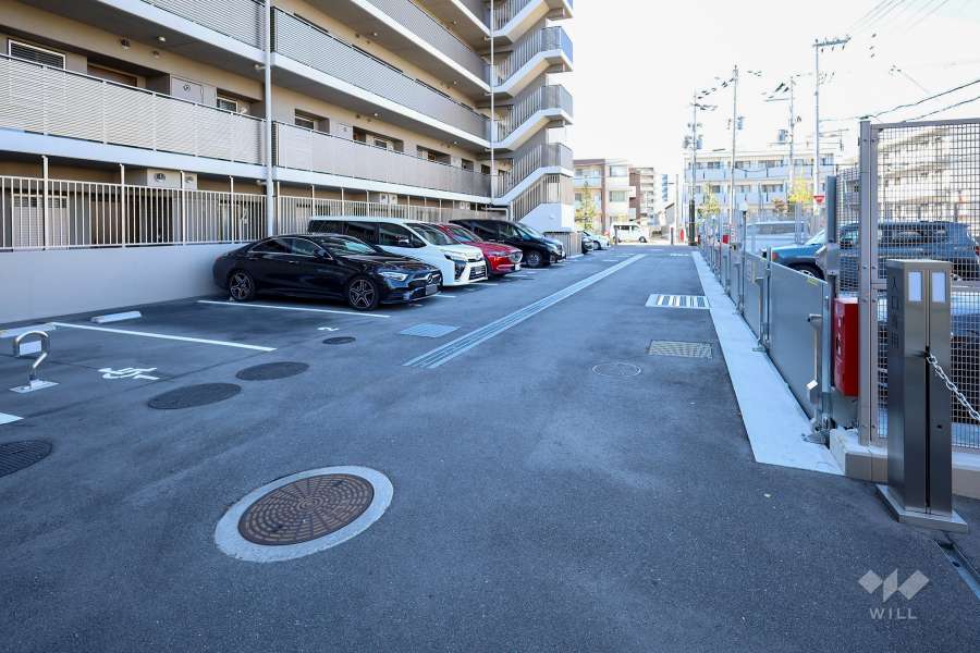 敷地内駐車場（屋外平面式・屋外機械式）