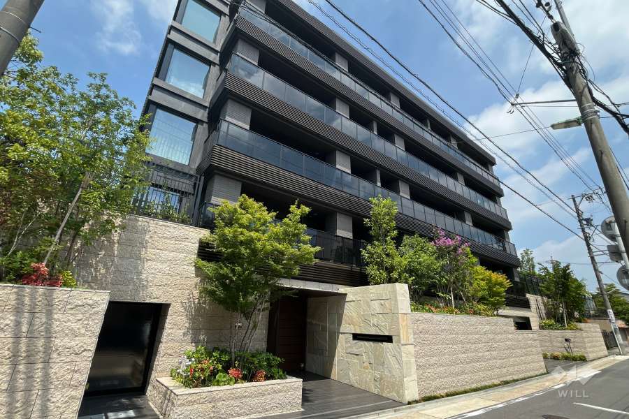 グランドメゾンThe池下向陽町の外観(南西側から)