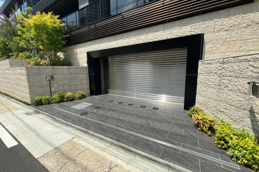 駐車場の出入口