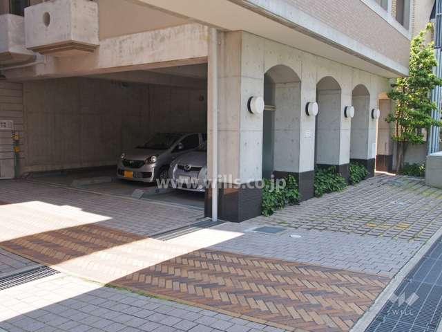 敷地内駐車場（屋内機械式）