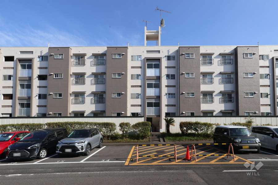 本地ヶ原住宅2号棟の外観（北側から）