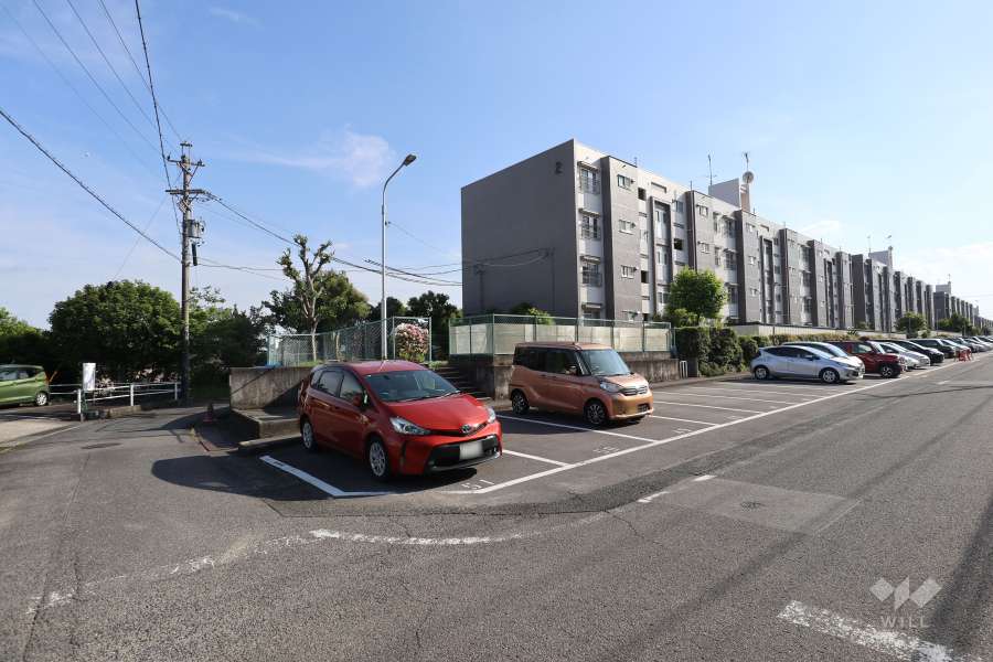 敷地内駐車場（屋外平面式）
