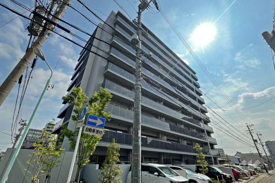 ル・サンク吹上駅前の外観(南西側から)