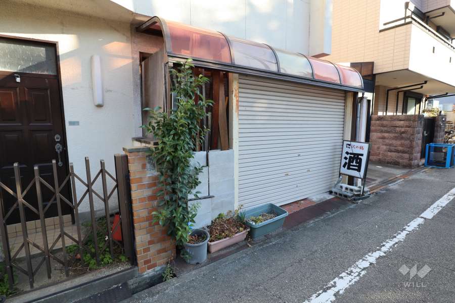 1階に店舗部分があります。
