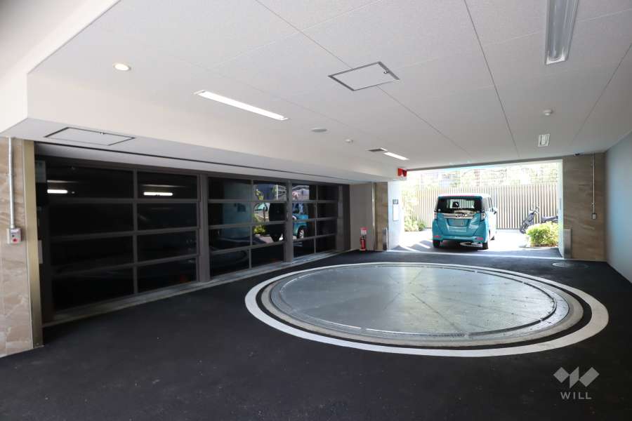 敷地内駐車場（屋内機械式）