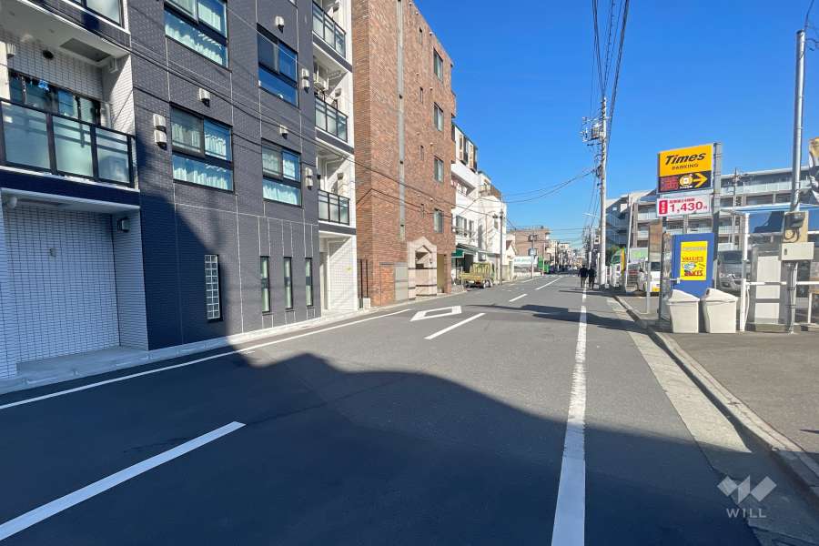 敷地南側の前面道路