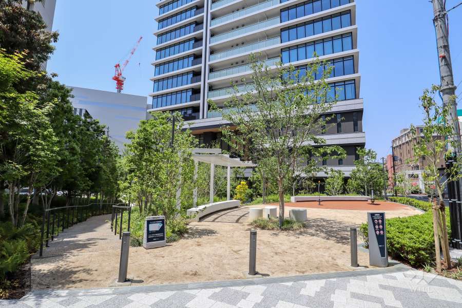 敷地内南側にある公園（南側から）